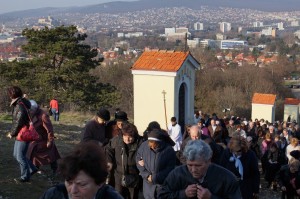 Krizova cesta a navsteva biskupa 006