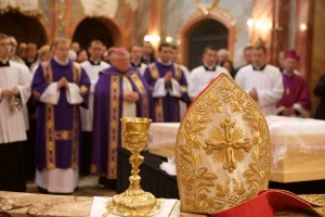 Slovensko sa luci zo zosnulym kardinalom Janom Chryzostomom Korcom v Nitre